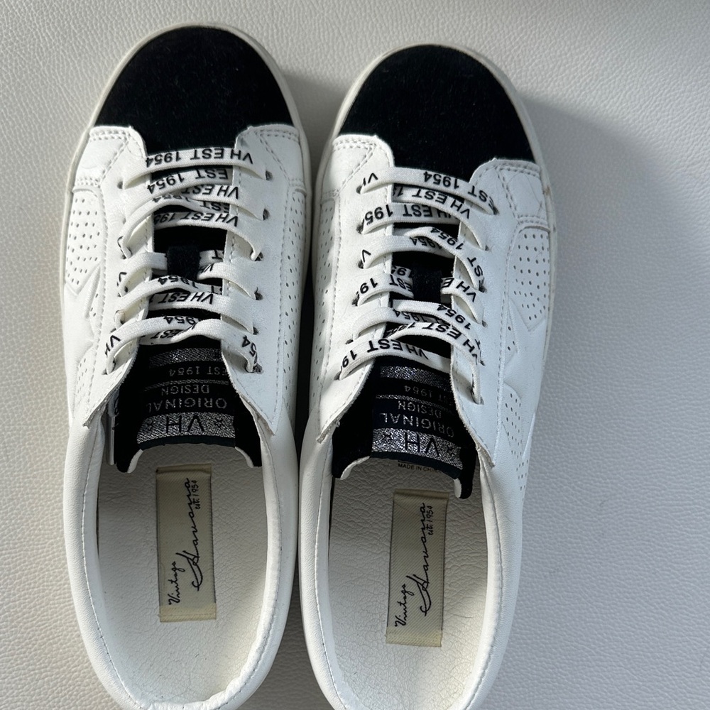 Vintage Havana Black and White Women's Sneakers